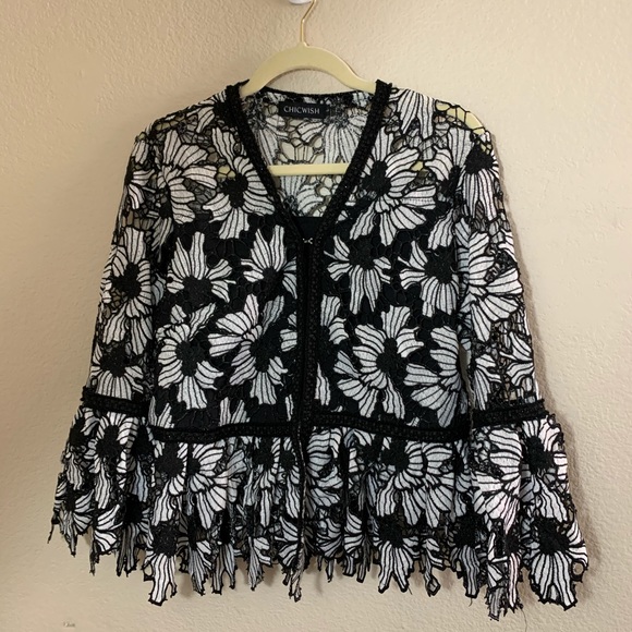 Flower Crochet Peplum Top - Picture 5 of 8